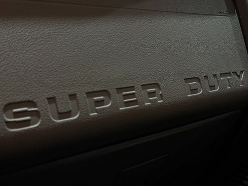 Used 2016 Ford F250 XLT w/ FX4 Off-Road Package image 13