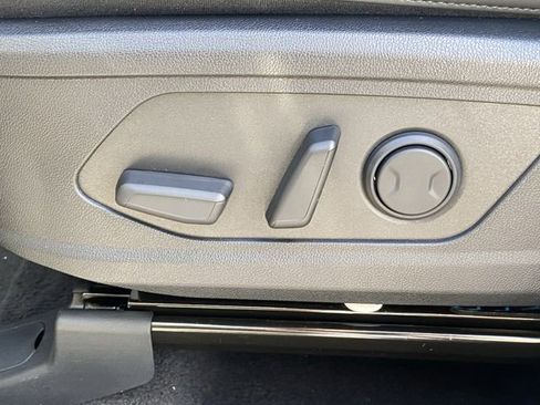 New 2026 Kia Sorento S image 18