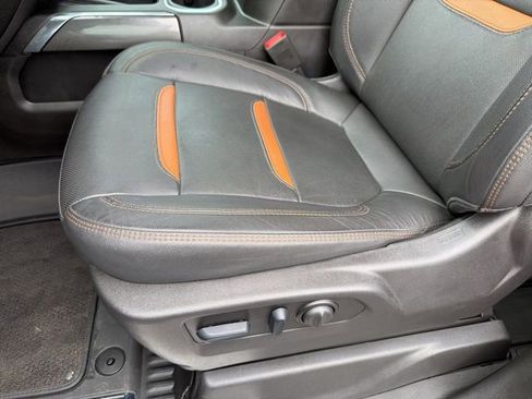 Used 2023 GMC Sierra 2500 AT4 w/ AT4 Premium Plus Package image 23