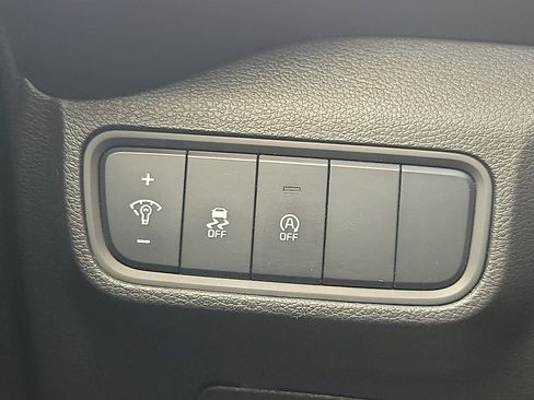 Used 2024 Kia Soul LX w/ Option Group 015 FWD image 19