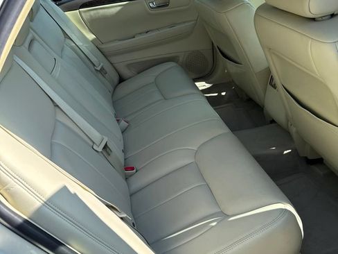 Used 2008 Cadillac DTS FWD image 7