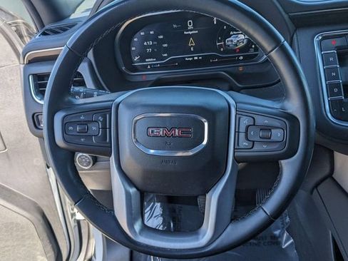 Used 2023 GMC Yukon SLE w/ Gmc Pro Safety Plus Package AWD/4WD image 18