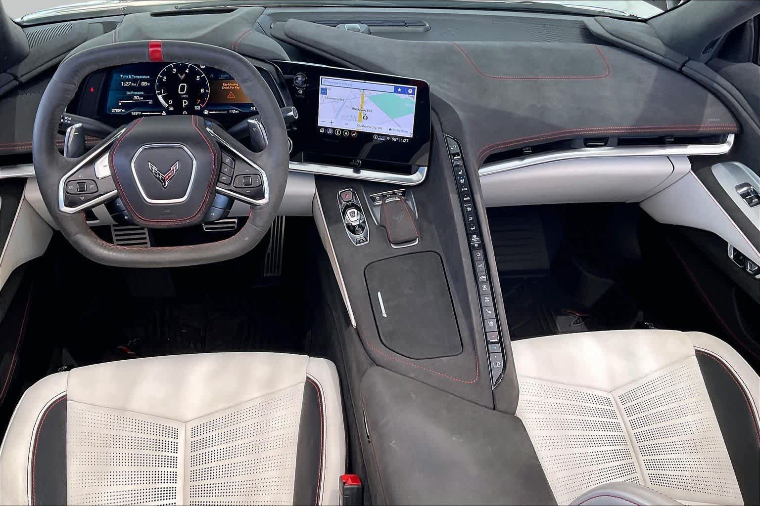 Used 2023 Chevrolet Corvette Stingray Premium Conv w/ Z51 Performance Package RWD image 15