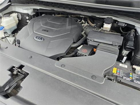 Used 2020 Kia Sedona EX image 19