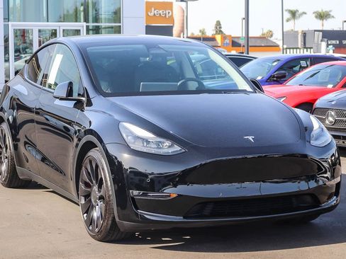 Used 2022 Tesla Model Y Performance AWD/4WD image 3