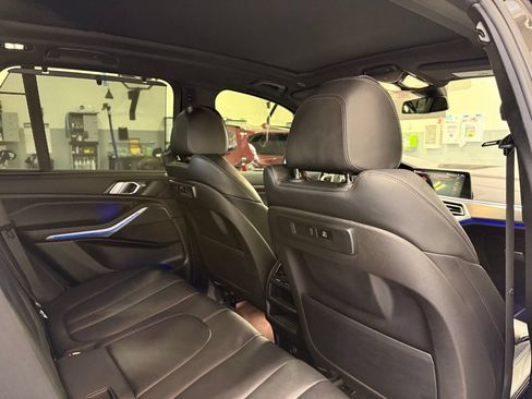Used 2022 BMW X5 xDrive40i w/ M Sport Package AWD/4WD image 26