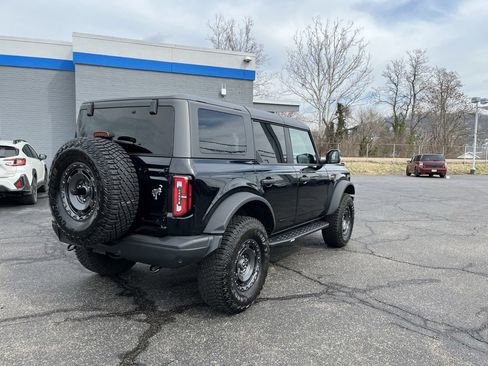 Used 2024 Ford Bronco Badlands image 7