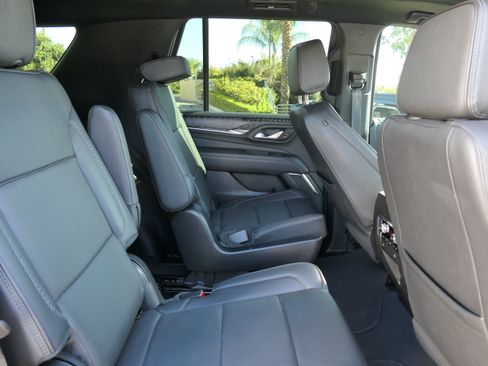 Used 2023 GMC Yukon Denali AWD/4WD image 26