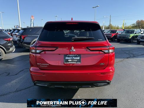 Used 2023 Mitsubishi Outlander SE Black Edition image 23