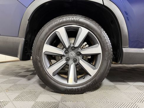 Certified 2024 Honda Pilot Touring image 21