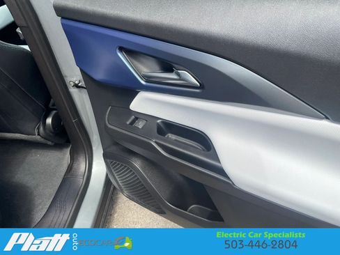 Used 2025 Chevrolet Equinox EV LT FWD image 40