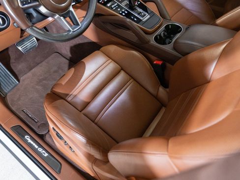 Certified 2023 Porsche Cayenne GTS AWD/4WD image 14