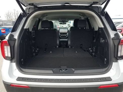 New 2026 Ford Explorer Active w/ Active Comfort Package AWD/4WD image 9
