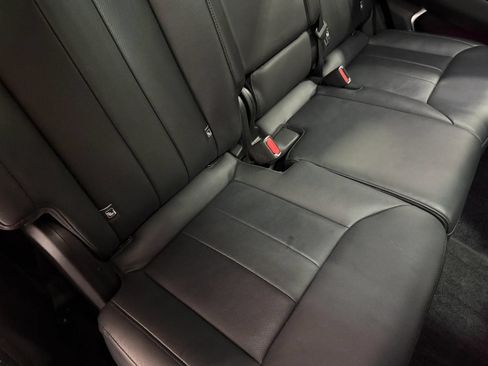 Used 2024 Land Rover Range Rover Long Wheelbase SE AWD/4WD image 85
