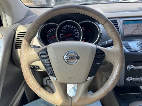 Used 2011 Nissan Murano SL w/ Navigation Pkg image 12