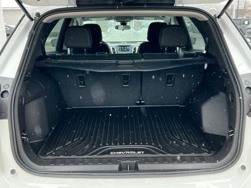 Used 2024 Chevrolet Equinox LT image 32