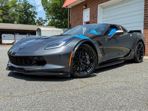 Used 2017 Chevrolet Corvette Grand Sport RWD image 6