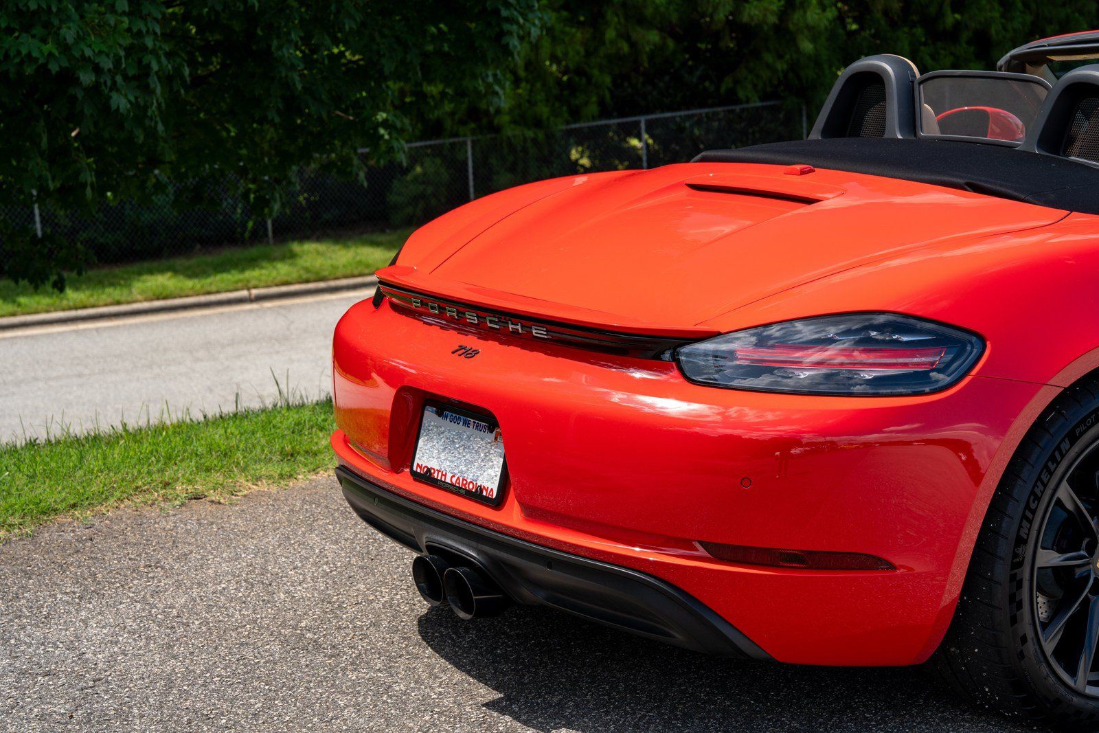 Used 2017 Porsche 718 Boxster RWD image 14