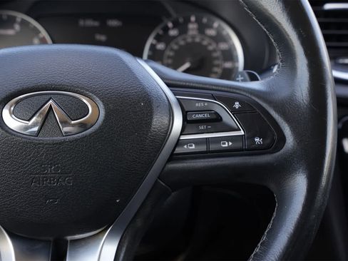 Used 2019 INFINITI QX50 Essential w/ Premium Heat Package image 11