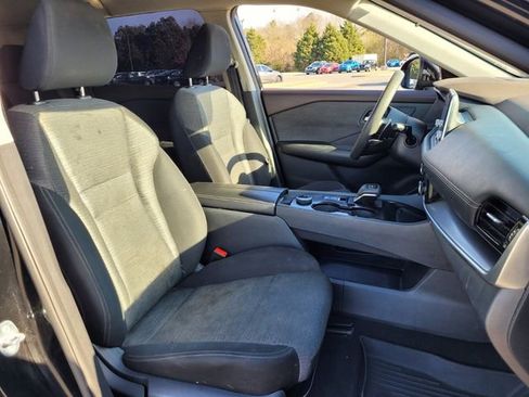 Used 2021 Nissan Rogue SV image 18