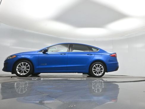 Certified 2019 Ford Fusion SE FWD image 49