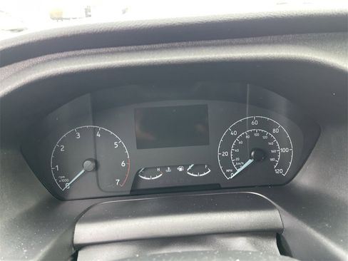 Used 2023 Ford Transit 350 XLT image 4