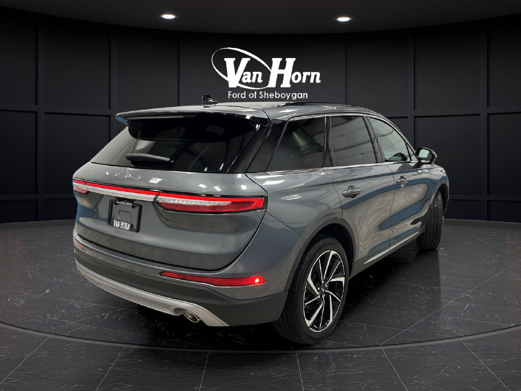 Used 2025 Lincoln Corsair Reserve AWD/4WD image 6