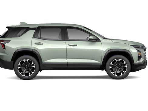 New 2026 Chevrolet Equinox LT image 3