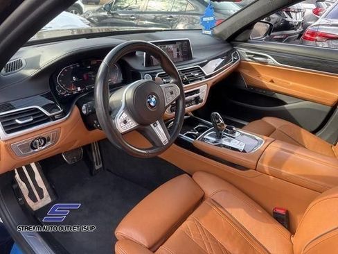 Used 2022 BMW 750Li xDrive AWD/4WD image 42