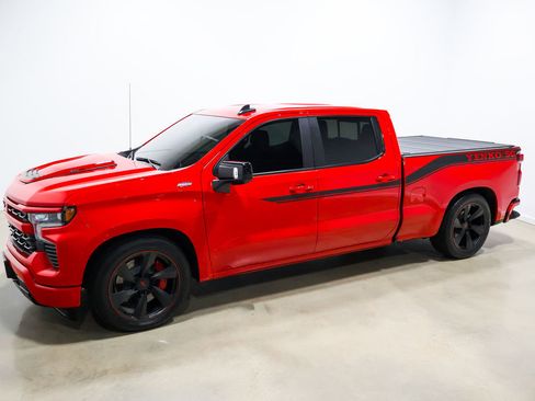 Used 2023 Chevrolet Silverado 1500 RST w/ Rally Edition AWD/4WD image 12