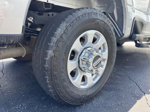 Used 2024 Ford F250 XLT w/ FX4 Off-Road Package AWD/4WD image 13