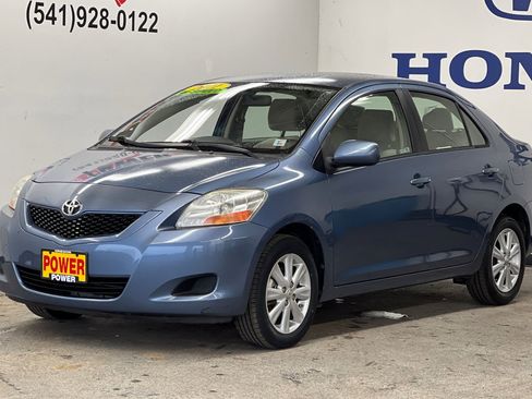 Used 2011 Toyota Yaris Sedan image 7