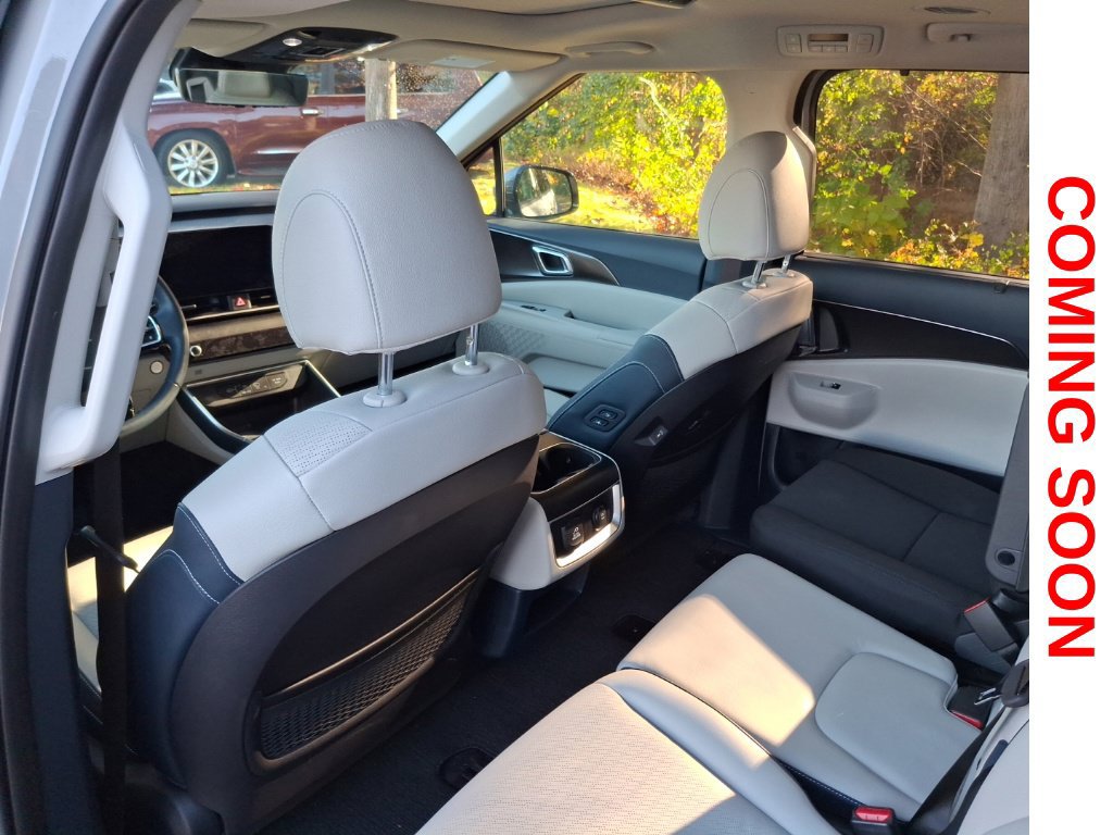 Used 2025 Kia Carnival SX Prestige FWD image 12