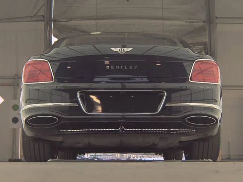 Used 2020 Bentley Flying Spur W12 image 15