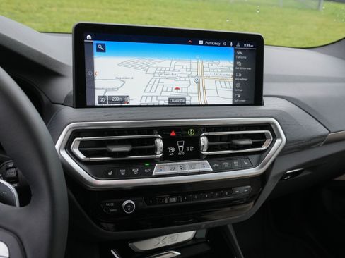 Used 2024 BMW X3 sDrive30i w/ Premium Package w/ZPA RWD image 18