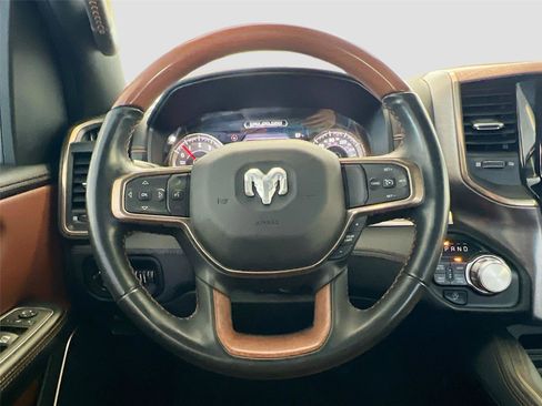 Used 2022 RAM 1500 Limited w/ Body Color Bumper Group AWD/4WD image 18