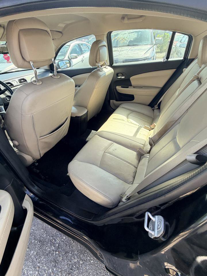 Used 2013 Chrysler 200 Limited FWD image 13
