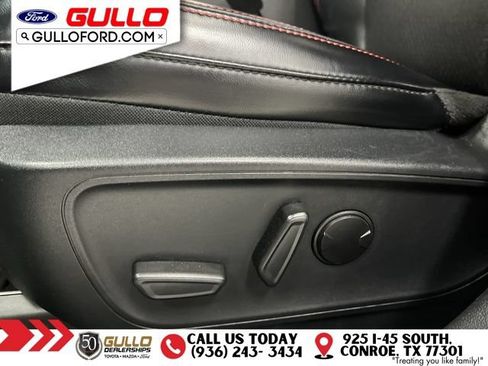 Used 2025 Ford Escape ST-Line w/ Tech Pack #1 FWD image 22