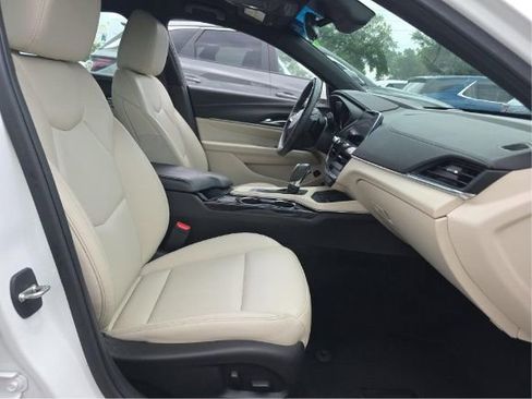 Used 2020 Cadillac CT4 Luxury w/ Bose Premium Audio Package RWD image 4