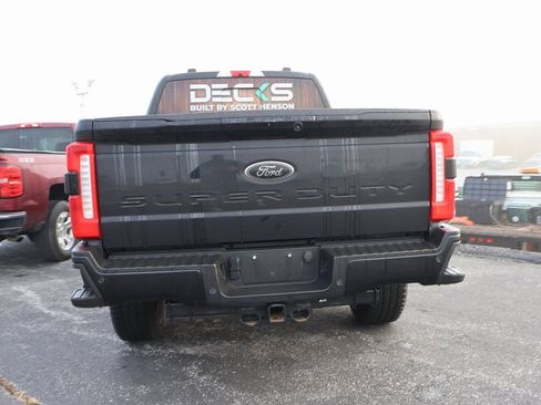 Used 2023 Ford F250 XLT w/ Black Appearance Package image 10