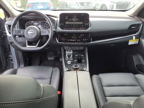 Used 2023 Nissan Rogue SL w/ SL Premium Package image 7