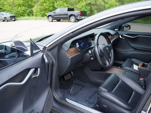 Used 2020 Tesla Model S Long Range Plus AWD/4WD image 14