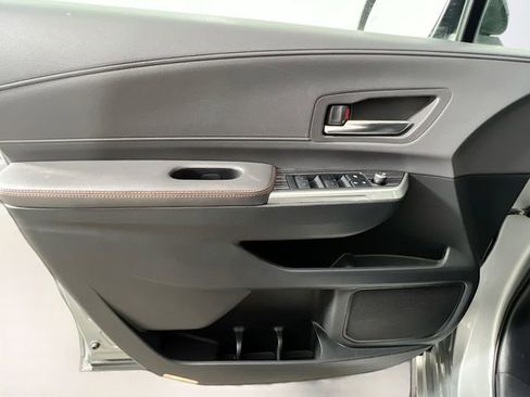 Used 2021 Toyota Sienna XSE AWD/4WD image 33