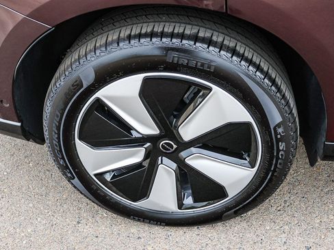 New 2026 Volvo EX90 Plus image 12