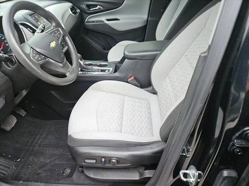 Used 2022 Chevrolet Equinox LS w/ LS Convenience Package FWD image 14