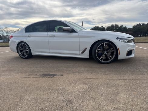Used 2018 BMW M550i xDrive image 2