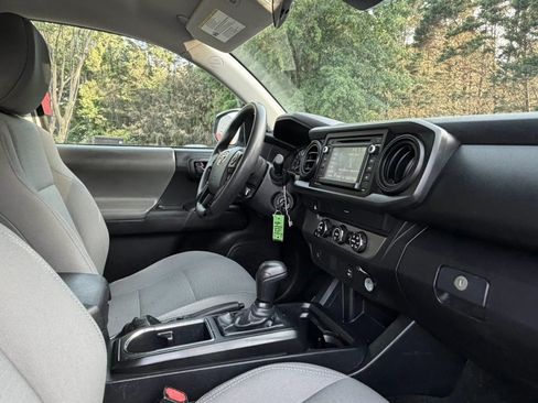 Used 2019 Toyota Tacoma SR w/ SR Convenience Package RWD image 23
