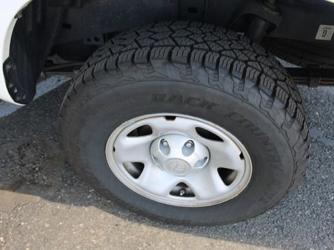 Used 2020 Toyota Tacoma SR AWD/4WD image 60