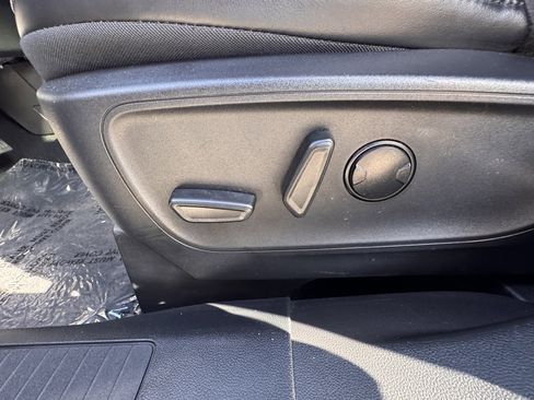 Used 2025 Ford Escape ST-Line Select image 19
