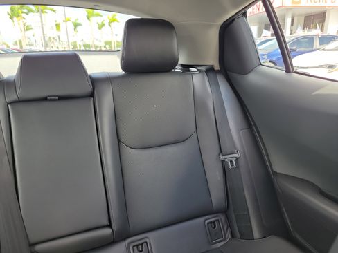 Used 2025 Toyota Prius XLE FWD image 22